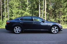 Lexus LS LS460 Sedan (AA) 4ov 4608cm3 A - Juuri katsastettu!!, vm. 2007, 216 tkm (4 / 26)