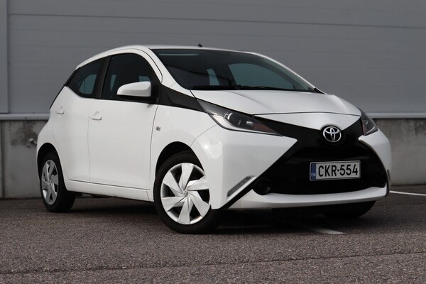 Toyota AYGO 1,0 VVT-i x-play 5ov, vm. 2017, 168 tkm