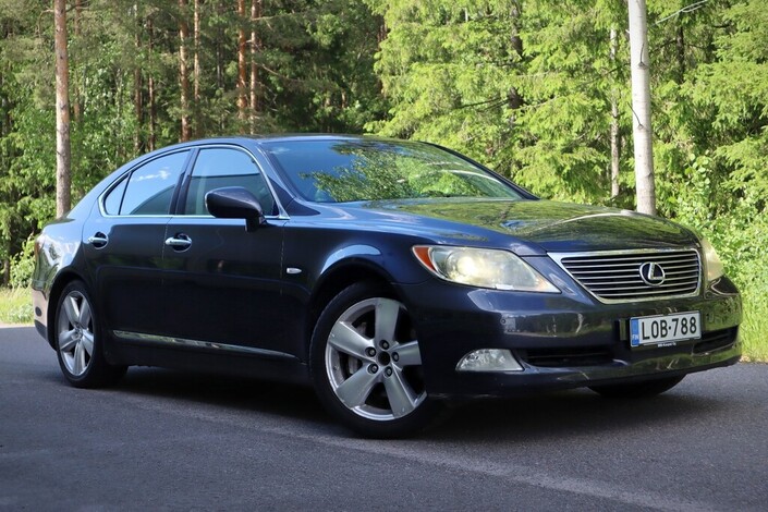 Lexus LS LS460 Sedan (AA) 4ov 4608cm3 A - Juuri katsastettu!!, vm. 2007, 216 tkm (1 / 26)