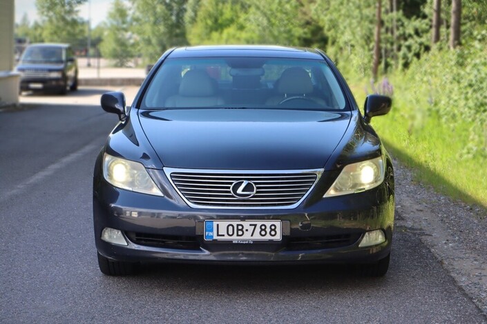 Lexus LS LS460 Sedan (AA) 4ov 4608cm3 A - Juuri katsastettu!!, vm. 2007, 216 tkm (3 / 26)