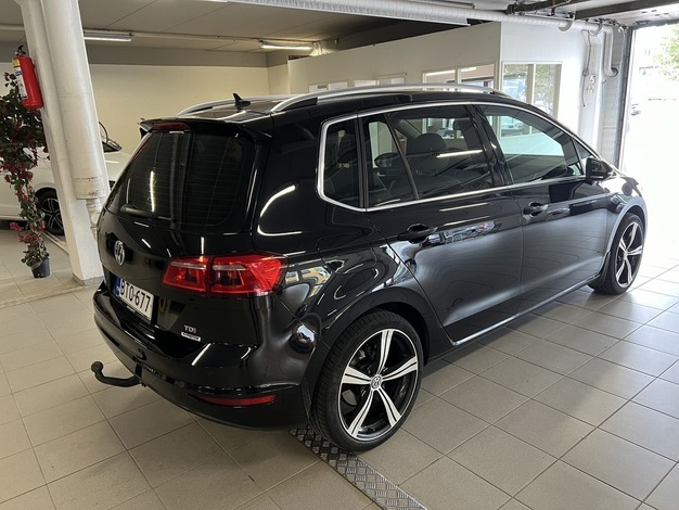 Volkswagen Golf Sportsvan Highline 1,6 TDI 81 kW (110 hv) DSG-automaatti, vm. 2016, 139 tkm (4 / 14)