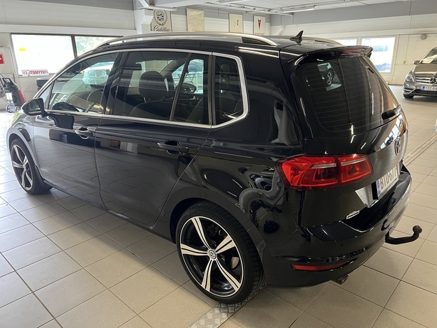 Volkswagen Golf Sportsvan Highline 1,6 TDI 81 kW (110 hv) DSG-automaatti, vm. 2016, 139 tkm (5 / 14)