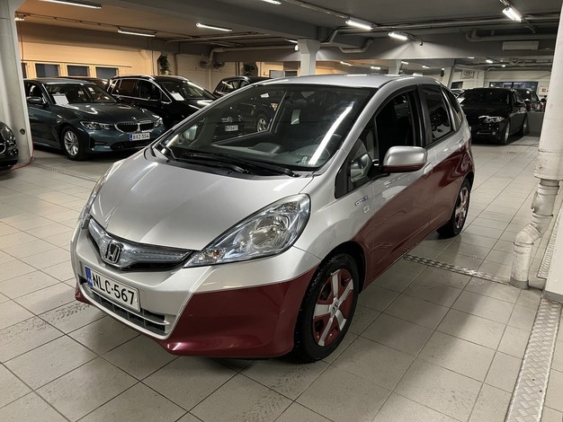 Honda Jazz 5D Hybrid Comfort, vm. 2015, 111 tkm (1 / 14)